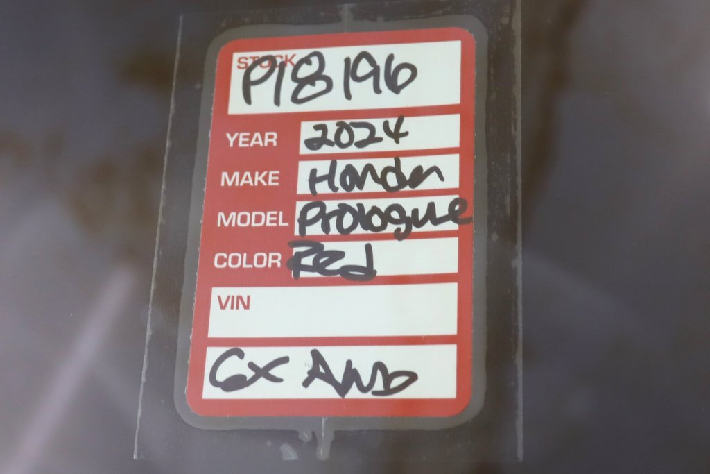 Used 2024 Honda Prologue EX image 25