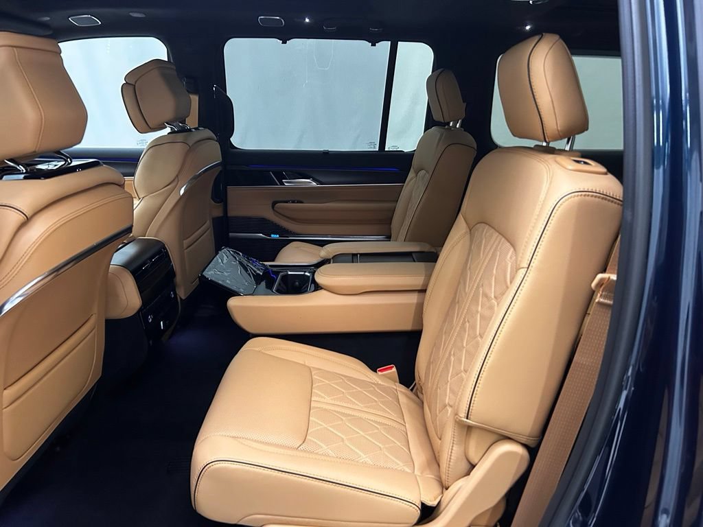 New 2026 Jeep Grand Wagoneer L Summit AWD/4WD image 14