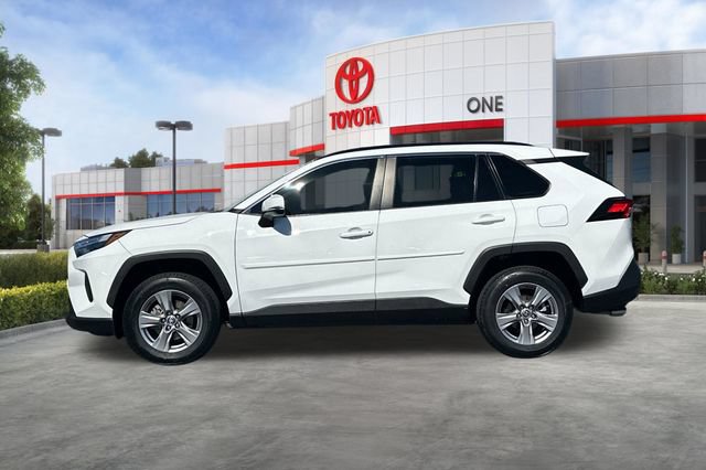 Used 2022 Toyota RAV4 XLE FWD image 8