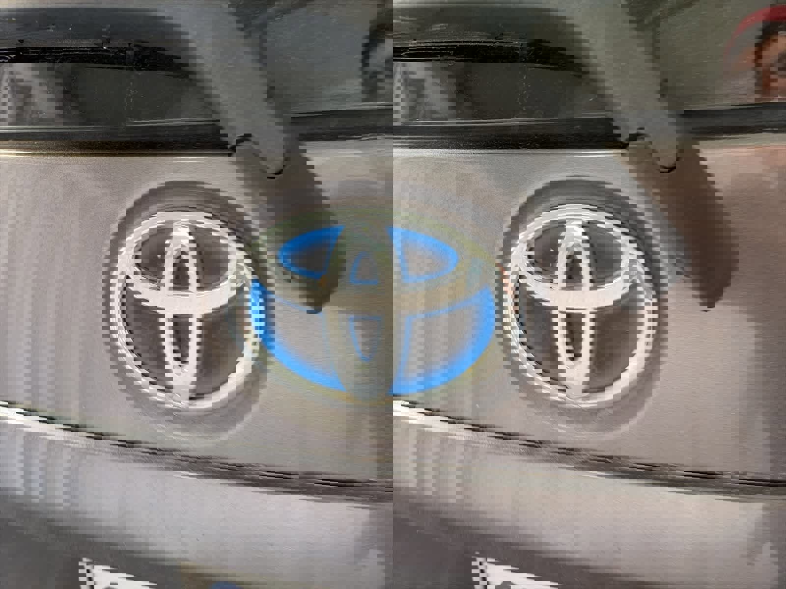 Used 2018 Toyota Prius C One image 12