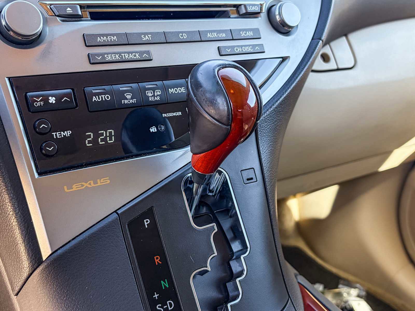 Used 2010 Lexus RX 350 2WD image 19