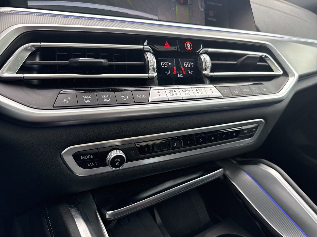 Used 2023 BMW X6 xDrive40i w/ Premium Package image 17