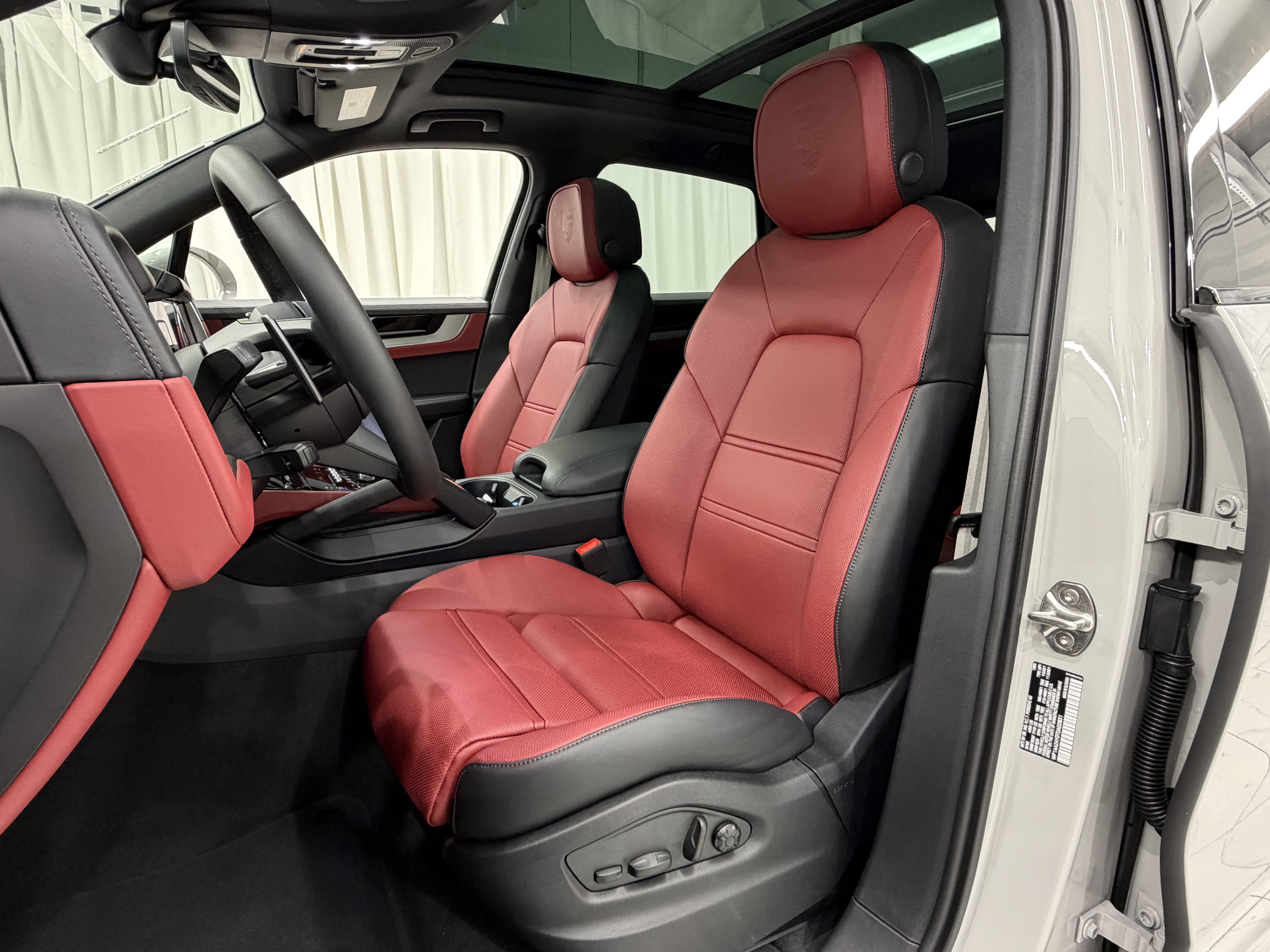 New 2026 Porsche Cayenne AWD/4WD image 31