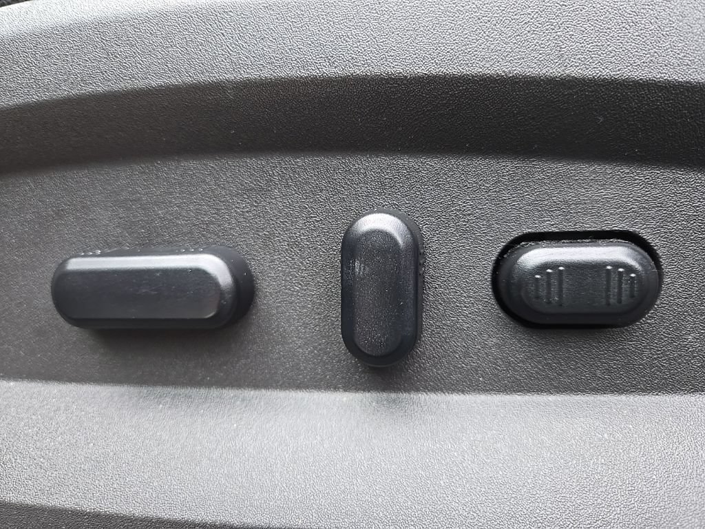 Used 2014 Lincoln MKX AWD w/ Equipment Group 102A image 33