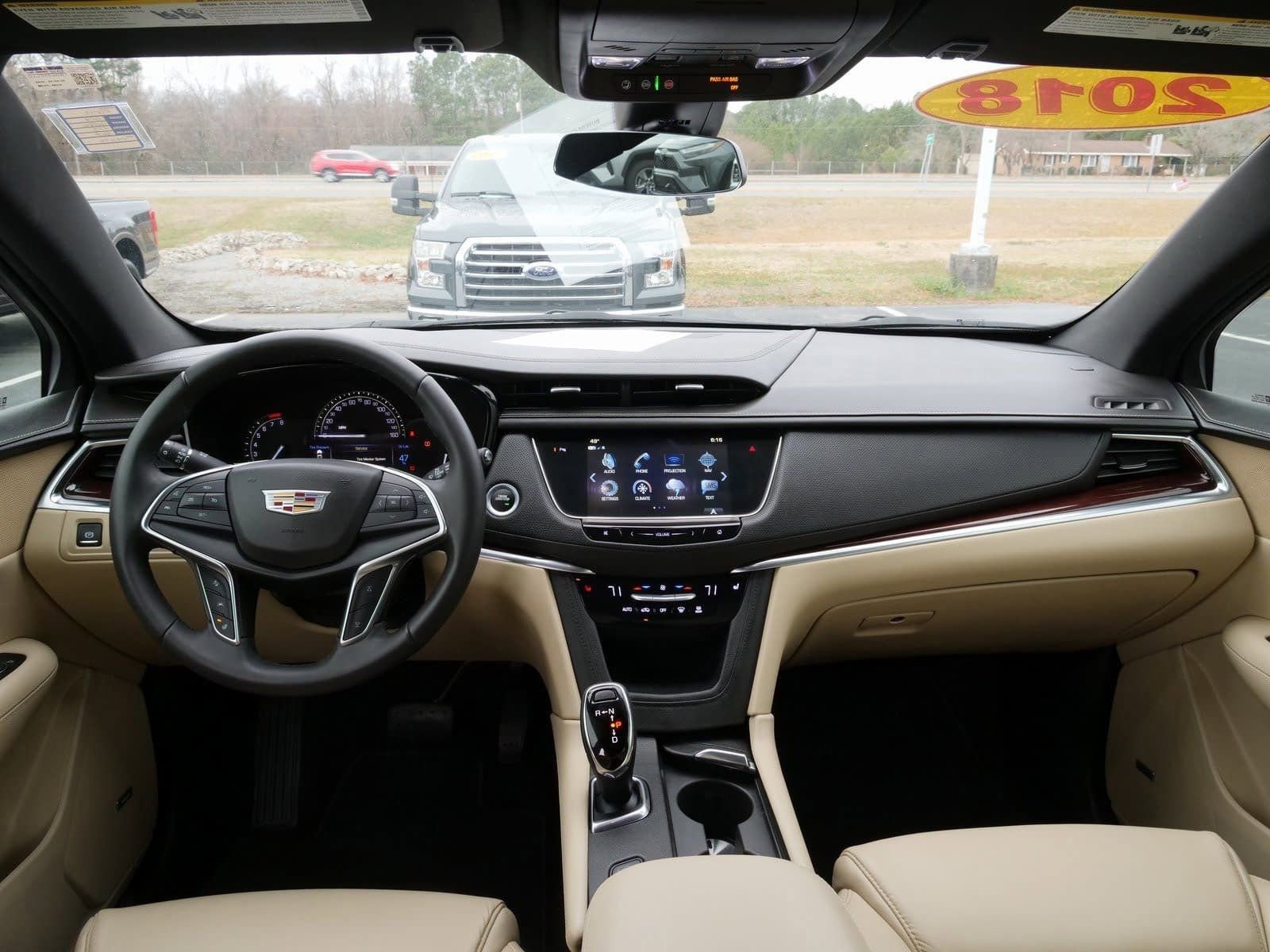 Used 2018 Cadillac XT5 Luxury w/ Driver Awareness Package image 19