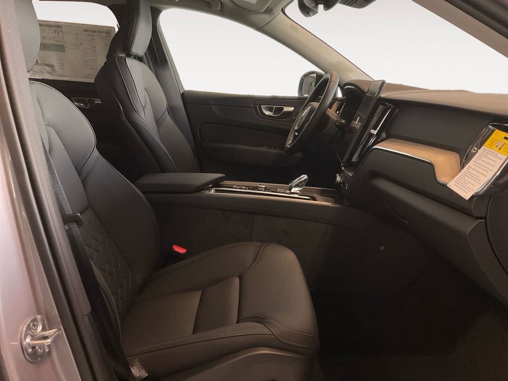 New 2026 Volvo XC60 B5 Plus w/ Protection Package Premier image 15
