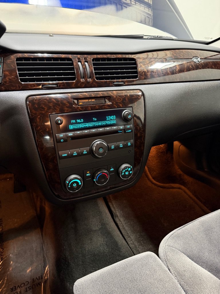 Used 2012 Chevrolet Impala LS FWD image 13