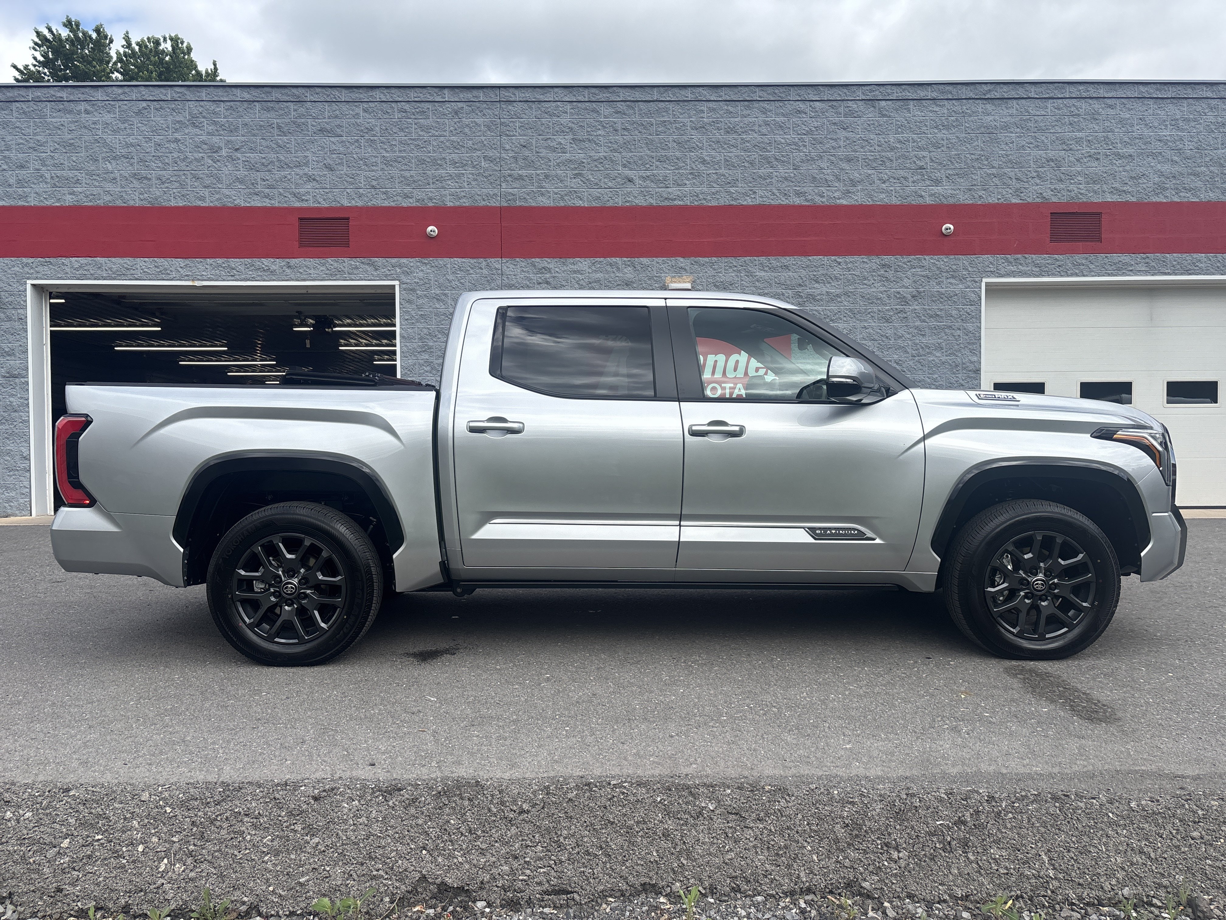 Certified 2026 Toyota Tundra Platinum AWD/4WD image 2