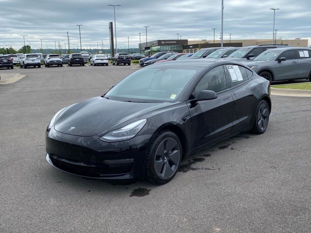 Used 2021 Tesla Model 3 Standard Range Plus RWD image 3