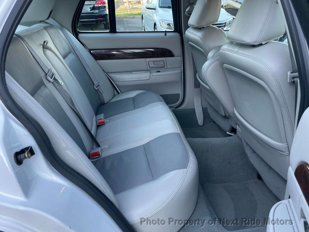 Used 2004 Mercury Grand Marquis GS image 12