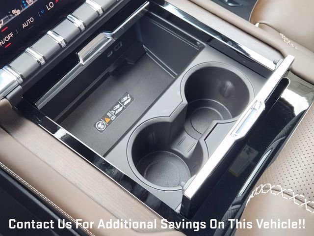 New 2026 GMC Yukon Denali Ultimate w/ LPO, Floor Liner Package AWD/4WD image 16