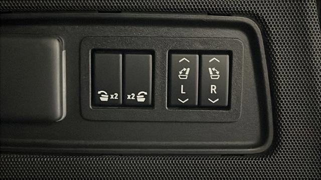 Used 2021 Cadillac Escalade Sport AWD/4WD image 40