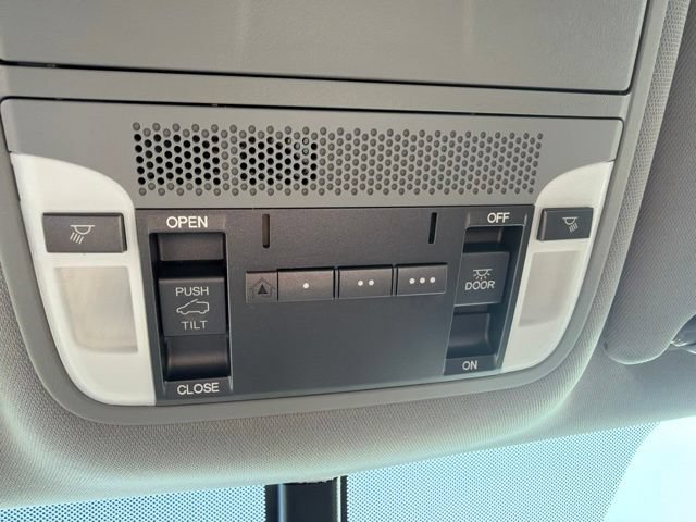 Used 2016 Acura MDX SH-AWD image 23