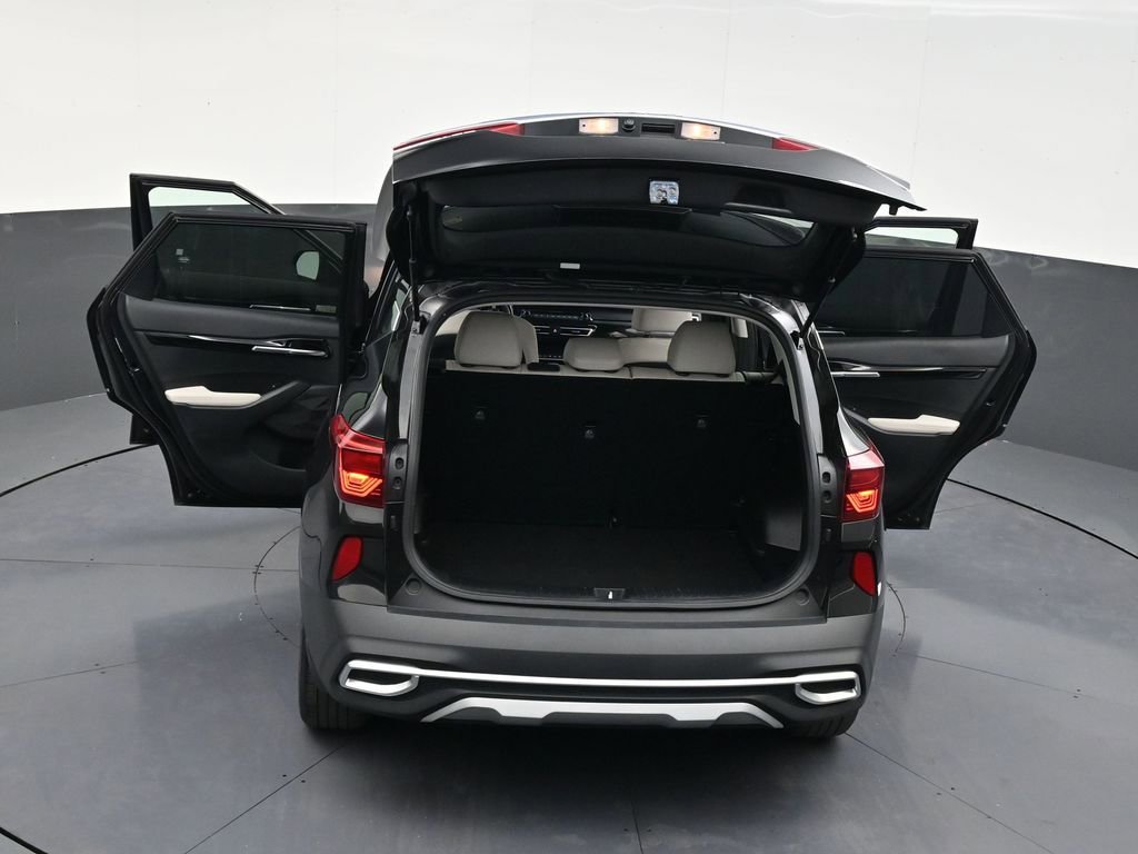 Used 2023 Kia Seltos EX image 33