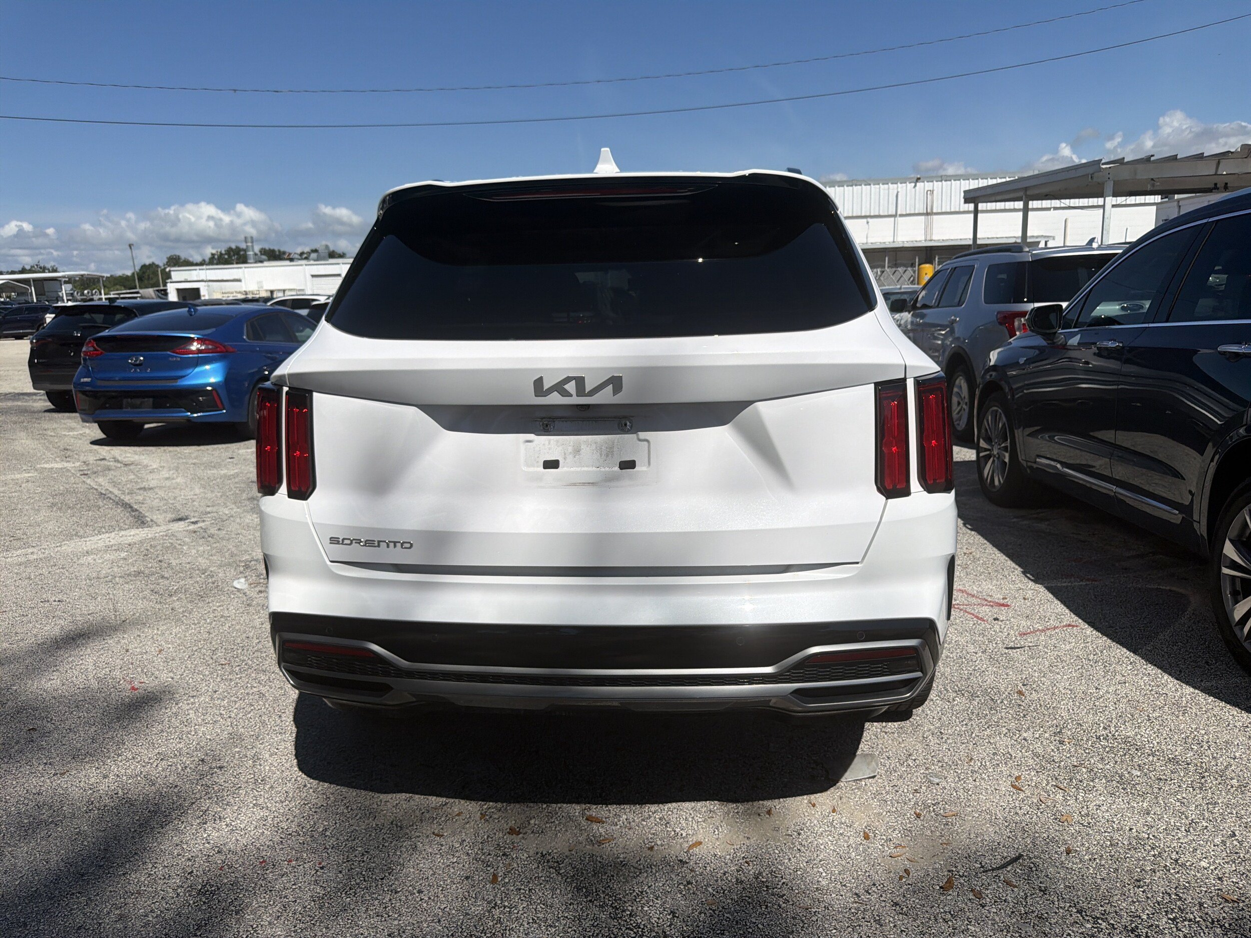 Certified 2023 Kia Sorento SX FWD image 8