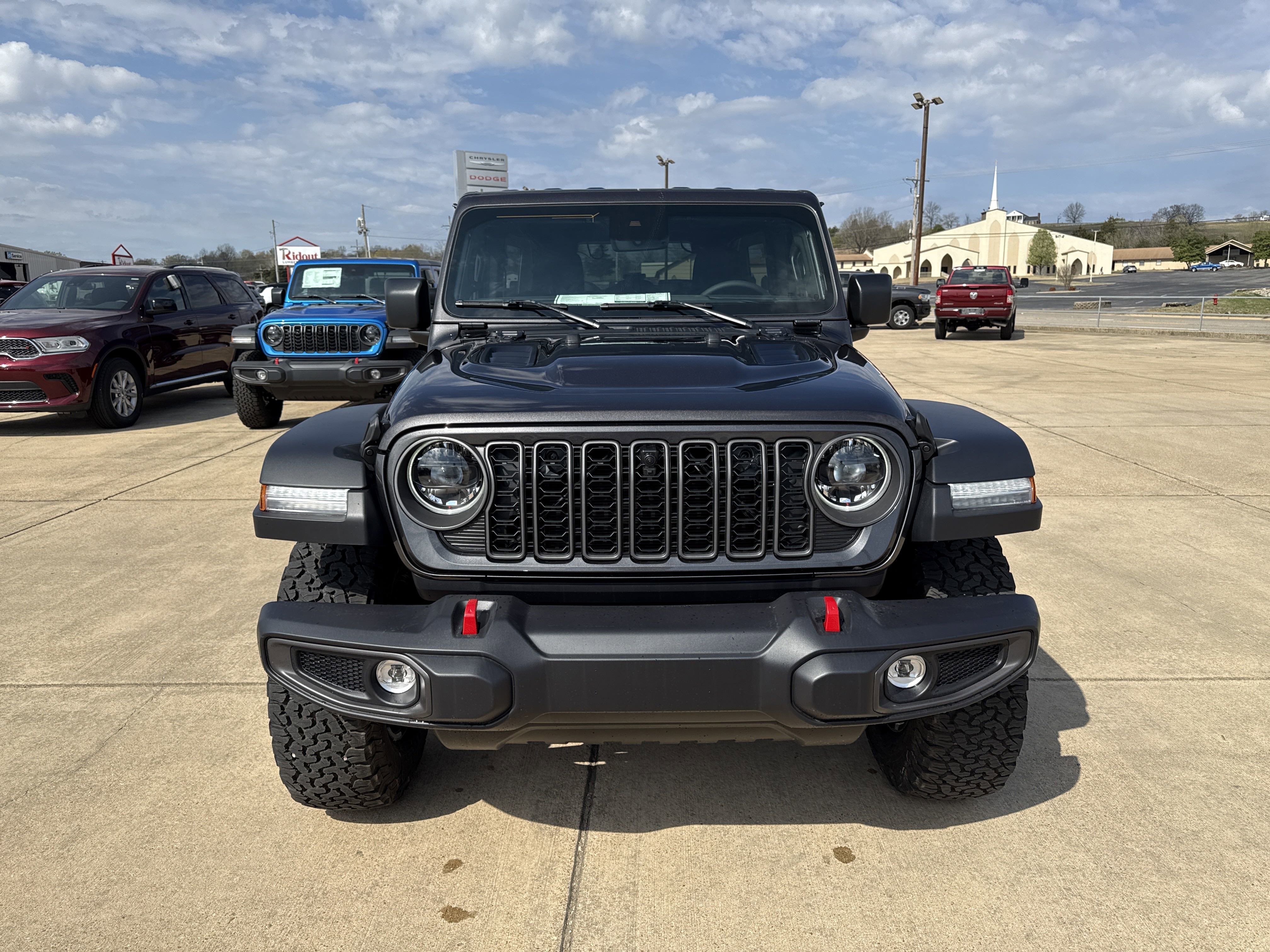 New 2025 Jeep Wrangler Unlimited Rubicon w/ Technology Group image 3