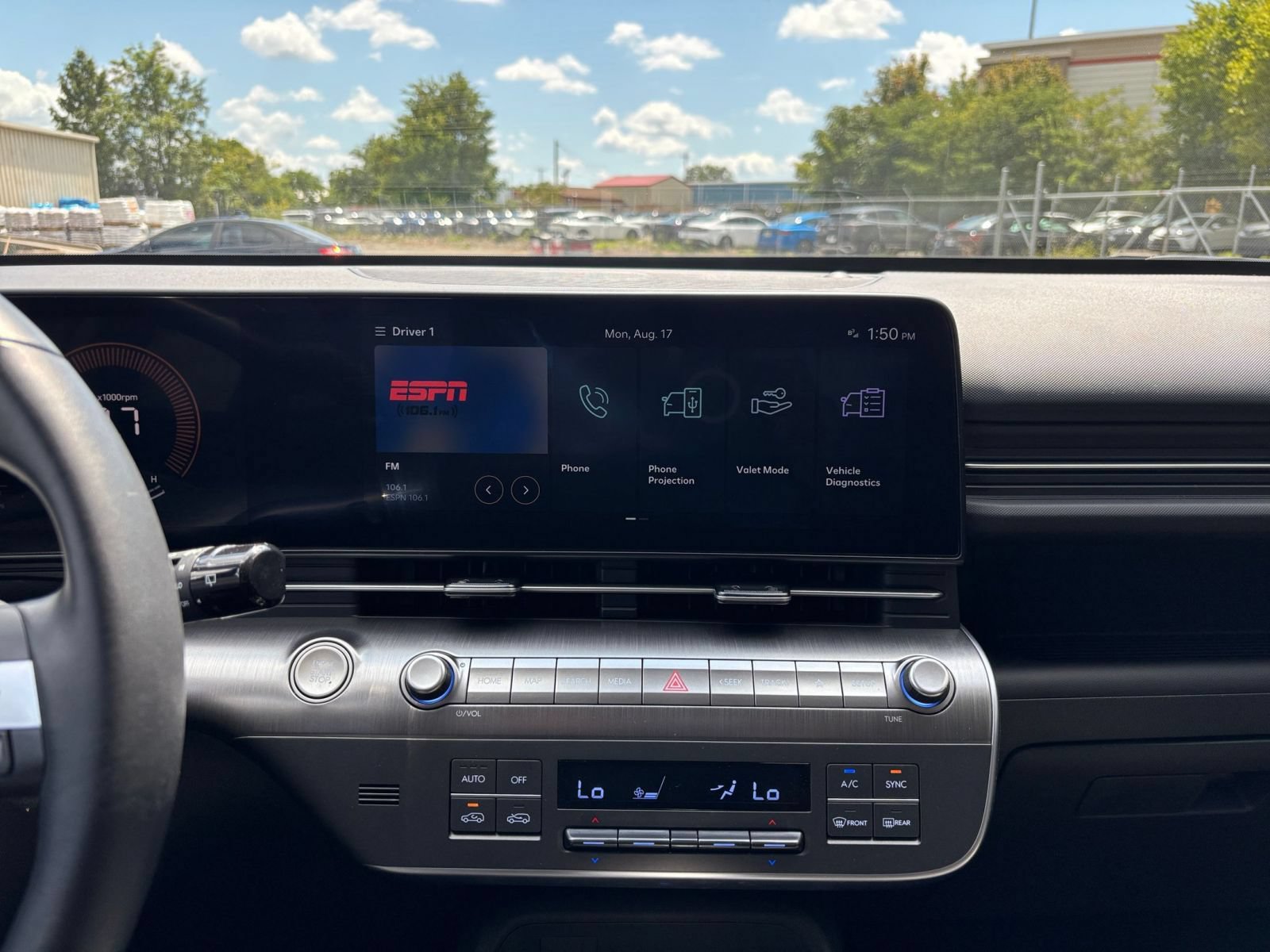 Used 2026 Hyundai Kona SEL Sport FWD image 14