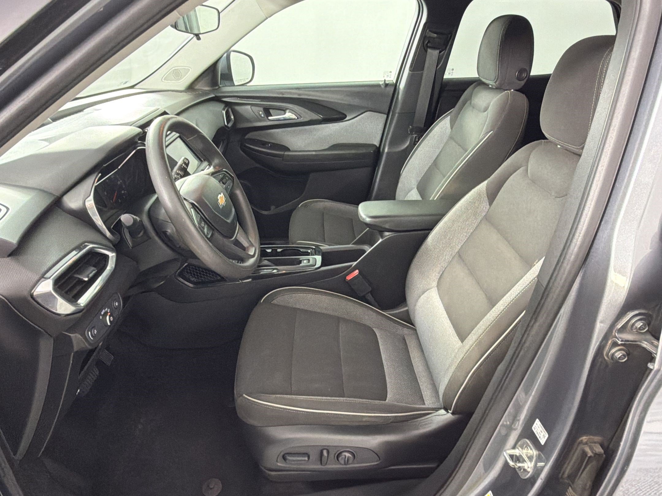 Used 2021 Chevrolet TrailBlazer LT AWD/4WD image 5