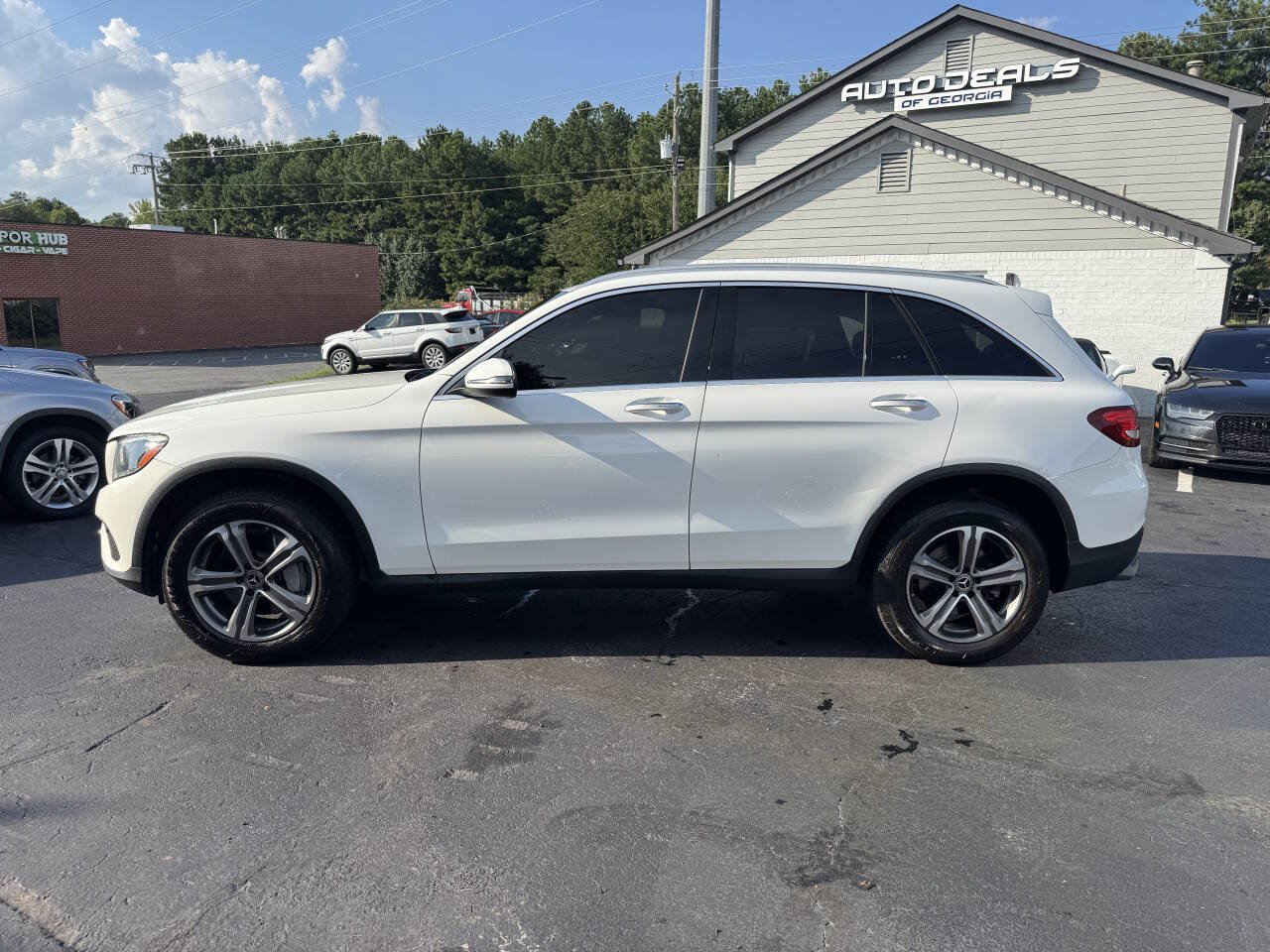 Used 2019 Mercedes-Benz GLC 300 image 2