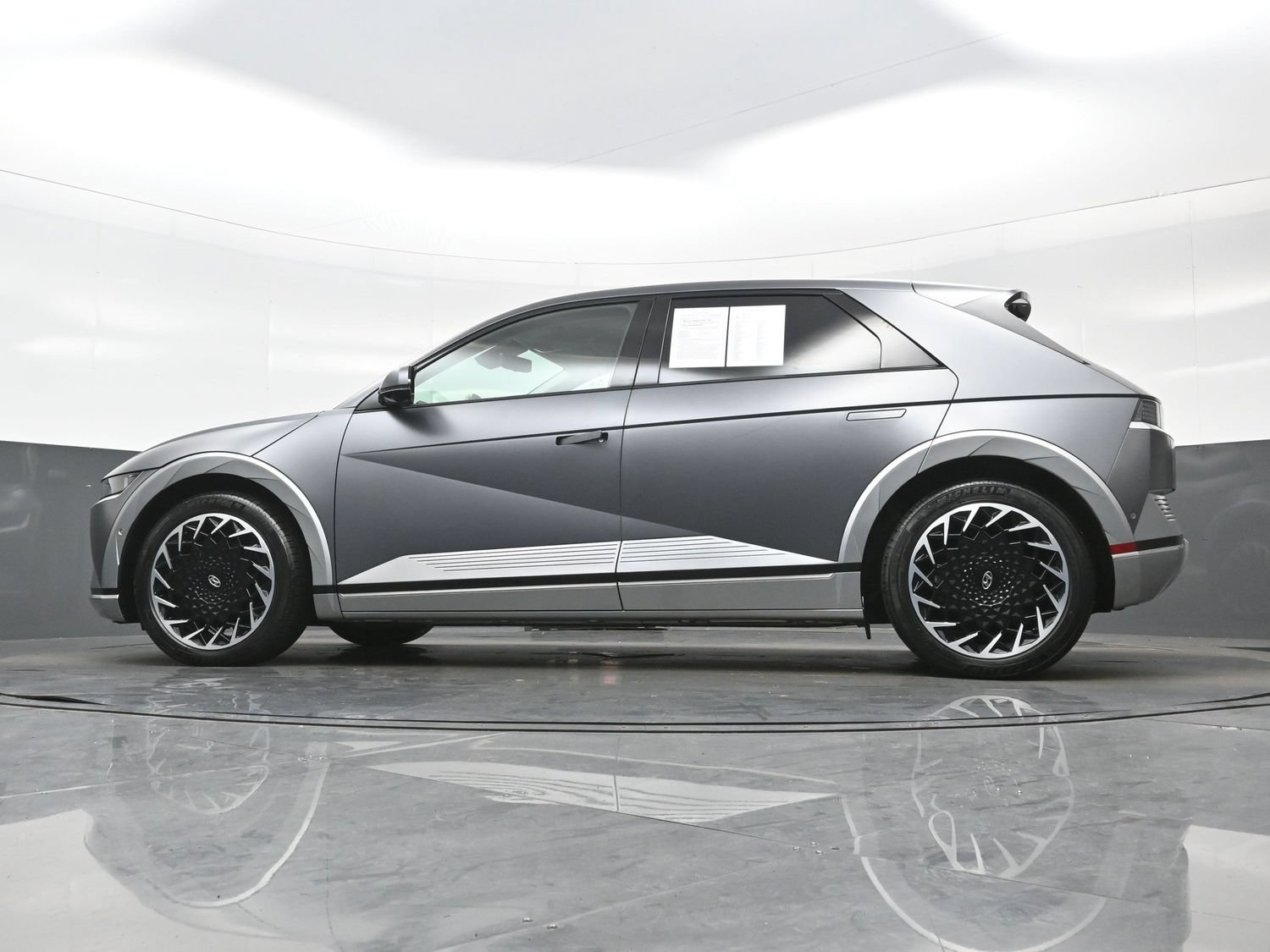 Certified 2024 Hyundai Ioniq 5 Limited AWD/4WD image 27