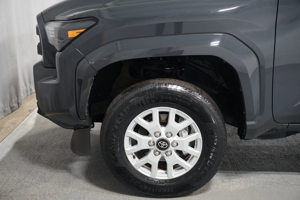 Certified 2024 Toyota Tacoma SR5 image 5