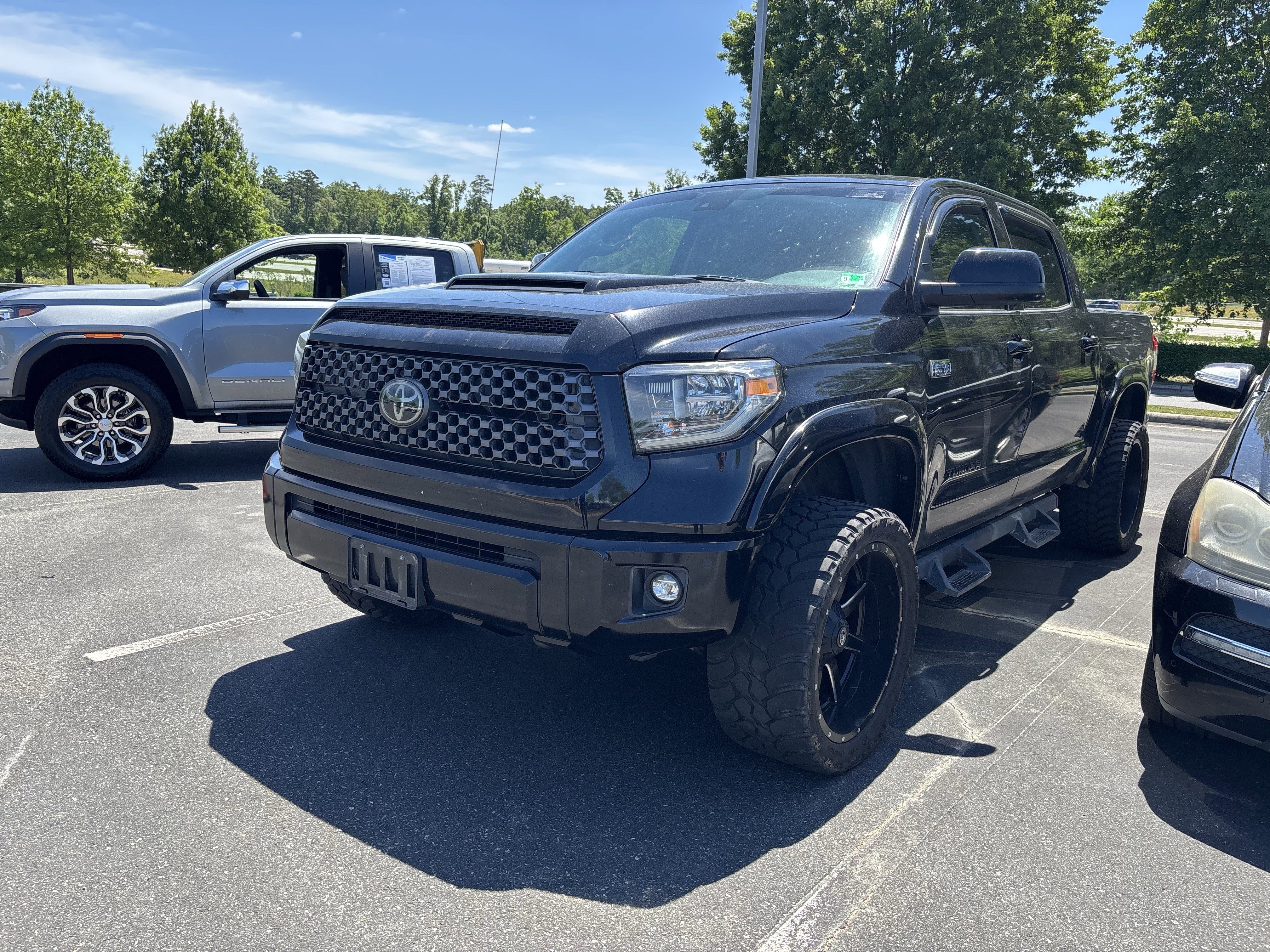 Used 2018 Toyota Tundra SR5 w/ TRD Sport Package AWD/4WD image 18