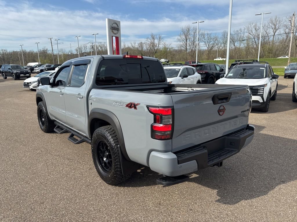 Used 2023 Nissan Frontier PRO-4X w/ Pro Convenience Package image 6