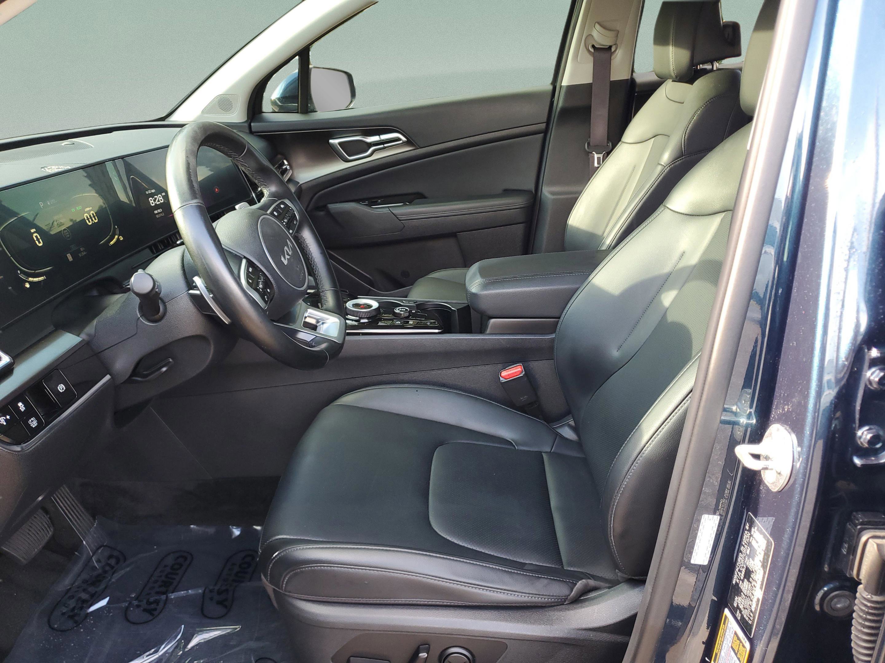 Used 2024 Kia Sportage EX image 14