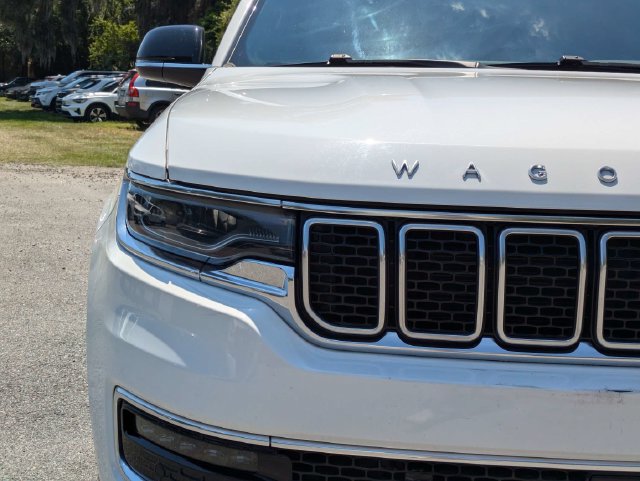 Used 2024 Jeep Wagoneer L Series II w/ Flexible Seating Group AWD/4WD image 13