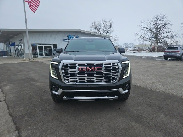 New 2026 GMC Yukon Denali w/ Sun & Power Step Package image 3