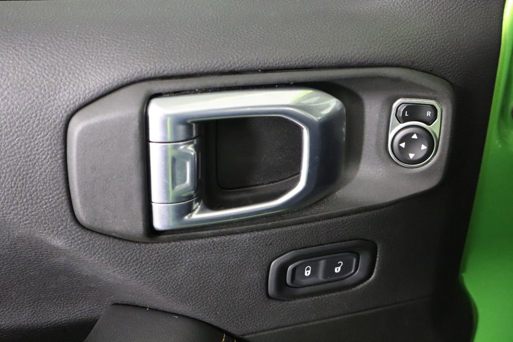 Used 2026 Jeep Wrangler Unlimited Sahara AWD/4WD image 20