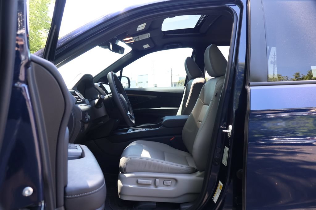 Used 2024 Honda Passport EX-L image 32