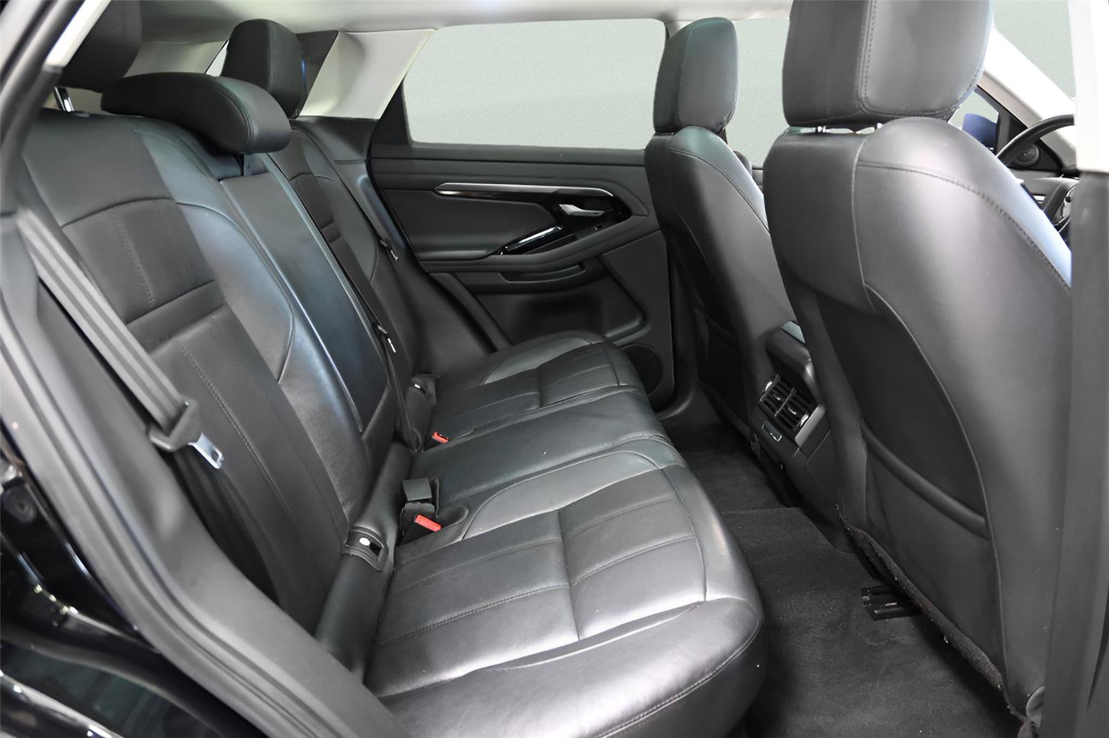 Used 2020 Land Rover Range Rover Evoque S AWD/4WD image 18