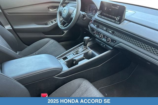 Certified 2025 Honda Accord SE image 18