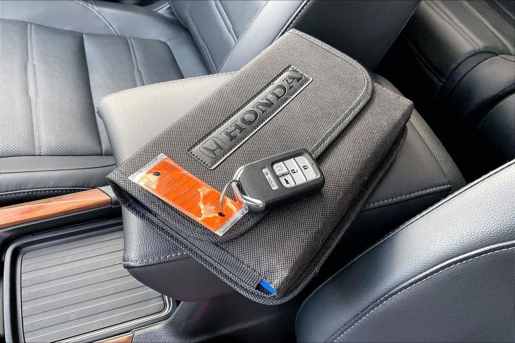 Used 2022 Honda CR-V Touring image 35