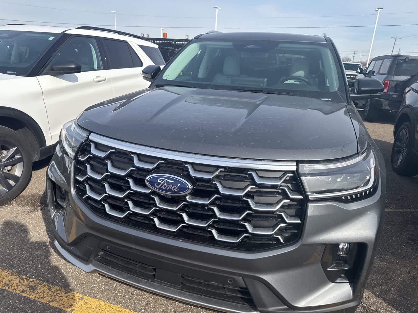 New 2026 Ford Explorer Platinum w/ LUX Leather Package AWD/4WD image 23