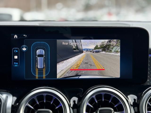 Used 2025 Mercedes-Benz GLB 250 GLB 250 image 33