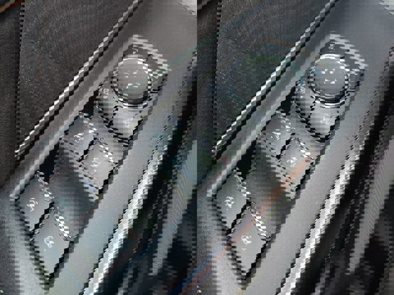 Used 2023 Ford F150 Platinum image 24