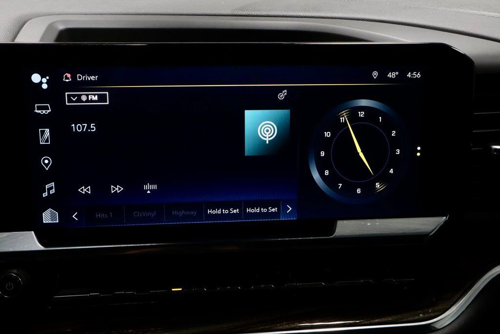 Used 2023 Chevrolet Silverado 1500 LT image 3