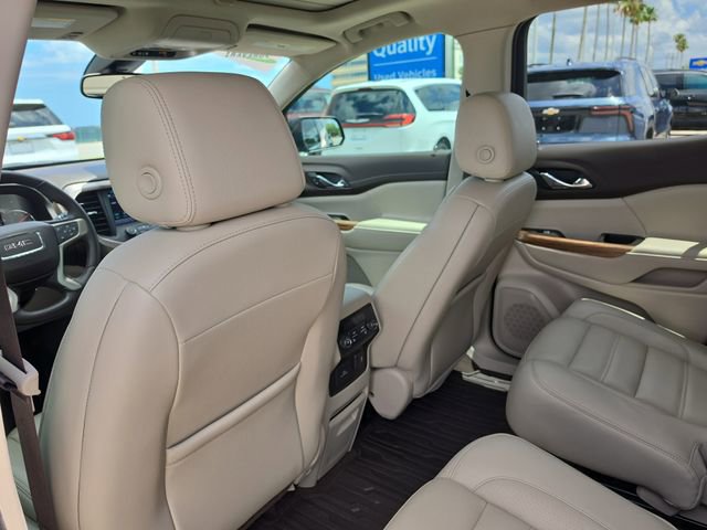 Used 2019 GMC Acadia Denali w/ Technology Package FWD image 11