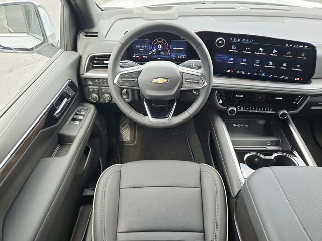 New 2026 Chevrolet Suburban Premier w/ Sun And Tow Package AWD/4WD image 8