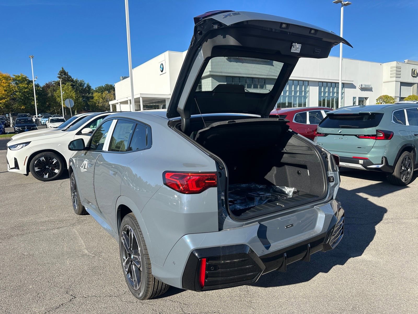 New 2026 BMW X2 xDrive28i w/ Technology Package image 9