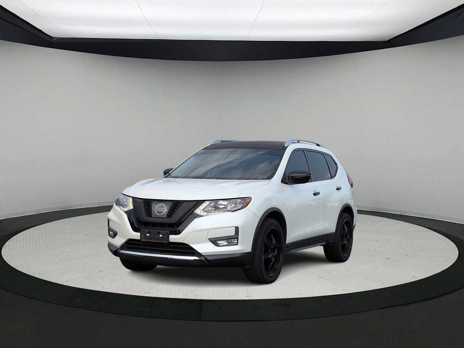 Used 2017 Nissan Rogue SV w/ SV Family Package AWD/4WD image 4