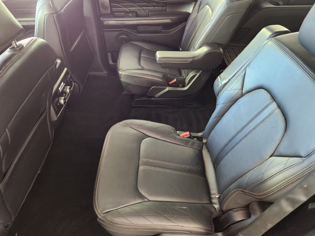 Used 2020 Ford Expedition Platinum AWD/4WD image 14