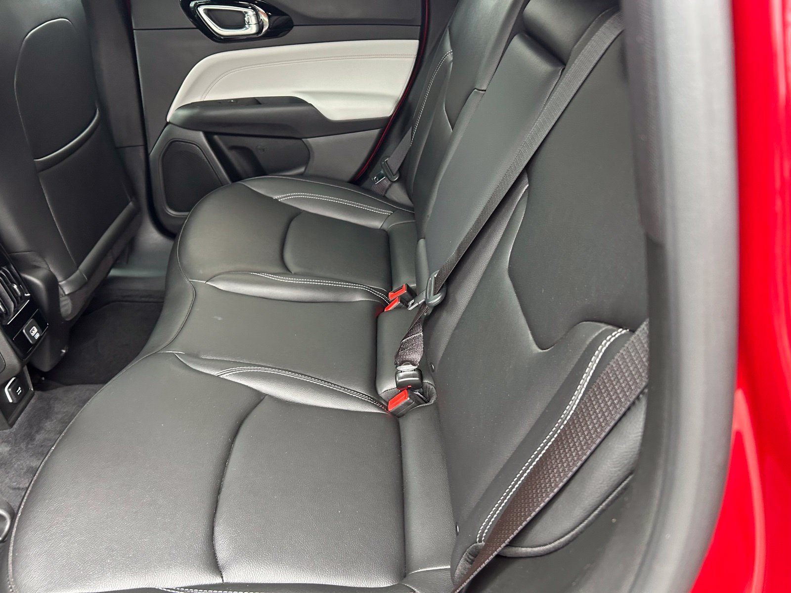 Used 2025 Jeep Compass Limited AWD/4WD image 24