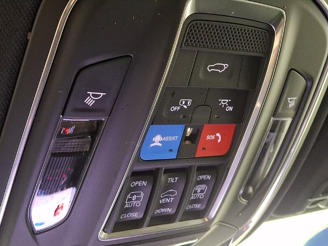 Used 2025 Jeep Grand Cherokee L Limited w/ Black Appearance Package AWD/4WD image 26