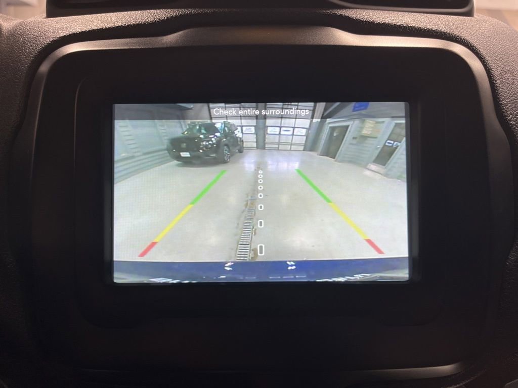 Used 2021 Jeep Renegade Latitude w/ Convenience Group AWD/4WD image 26