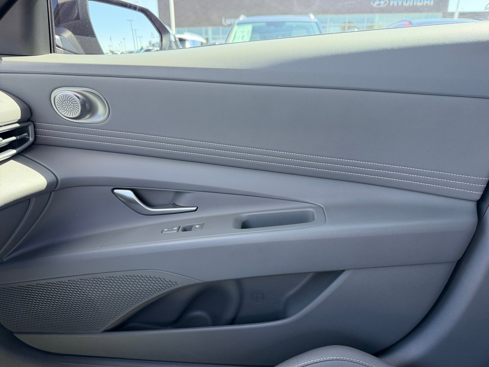 Certified 2025 Hyundai Elantra Sport FWD image 16