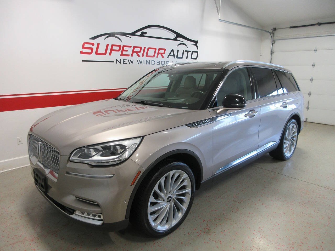 Used 2020 Lincoln Aviator Reserve w/ Equipment Group 202A AWD/4WD image 10