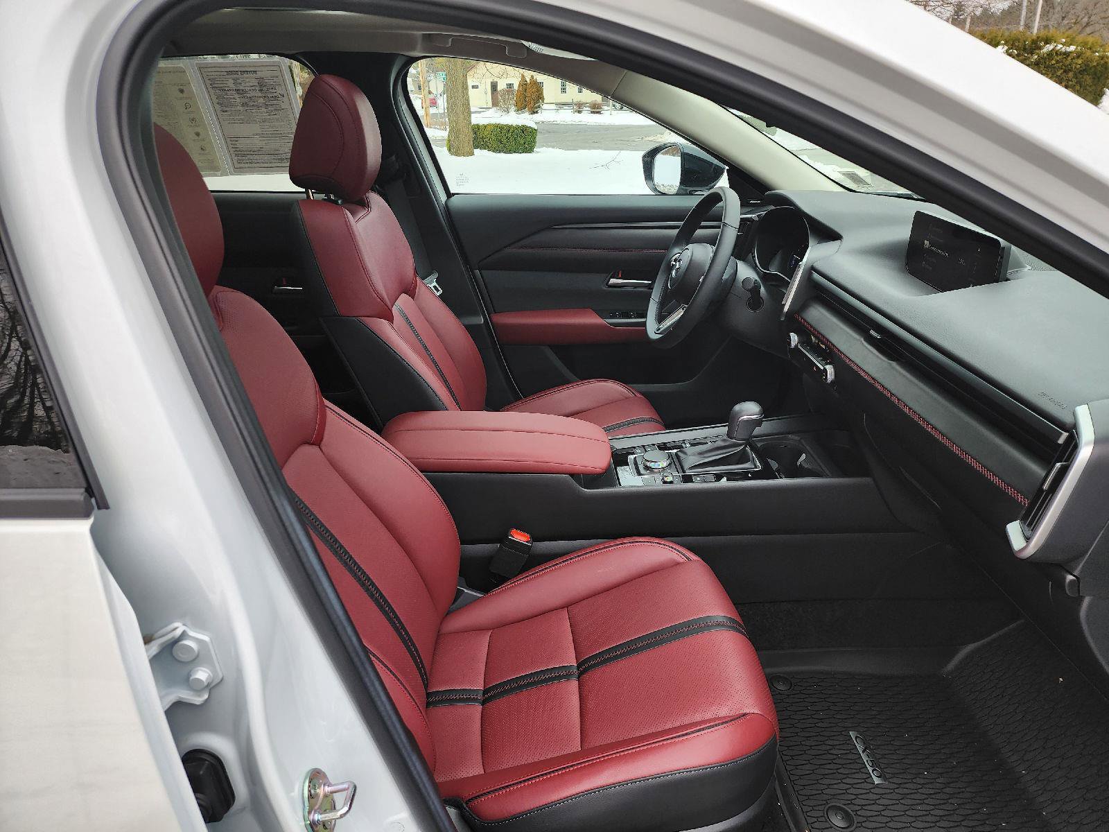 Certified 2025 MAZDA CX-50 AWD 2.5 Hybrid w/ Weather Package image 21